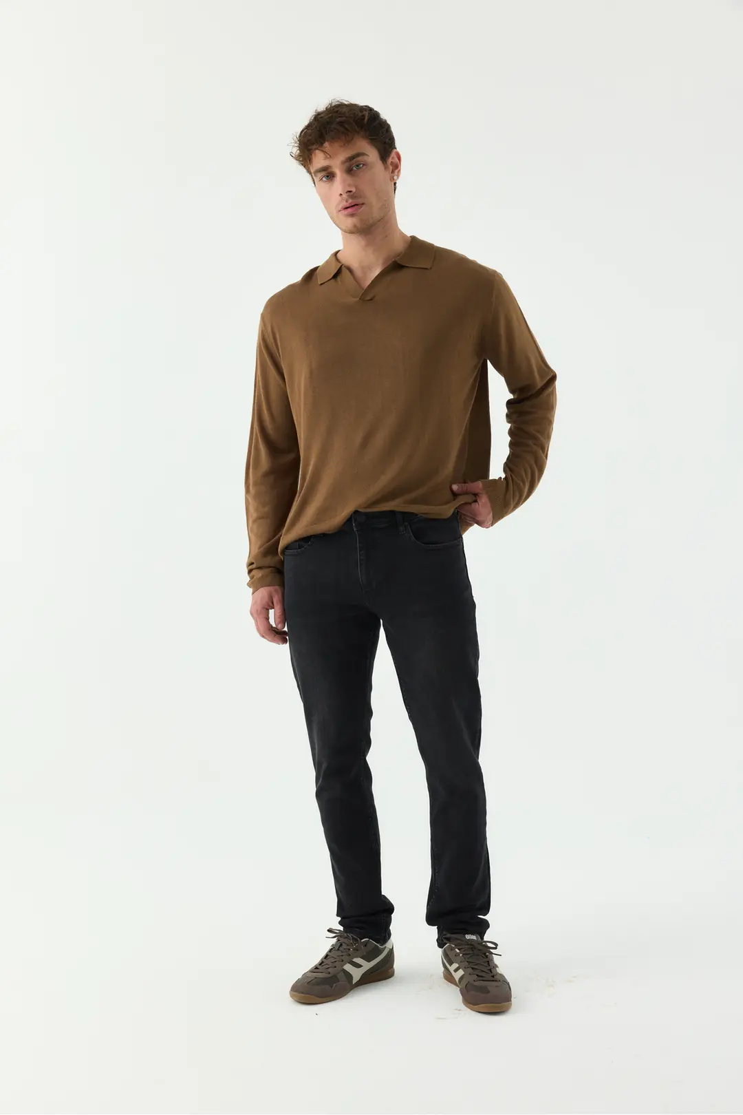 Ürün görseli: Erkek Slim Fit Normal Bel Dar Paça Jean Pantolon