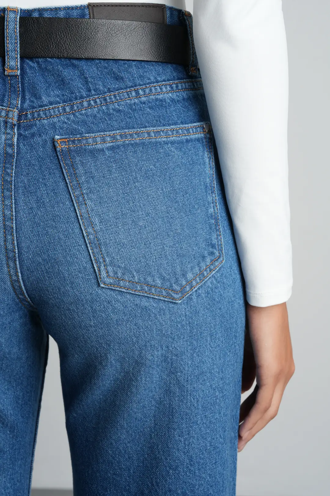 Açık Mavi Straight Fit Normal Bel Katlı Paça Pamuklu Kadın Jean Pantolon