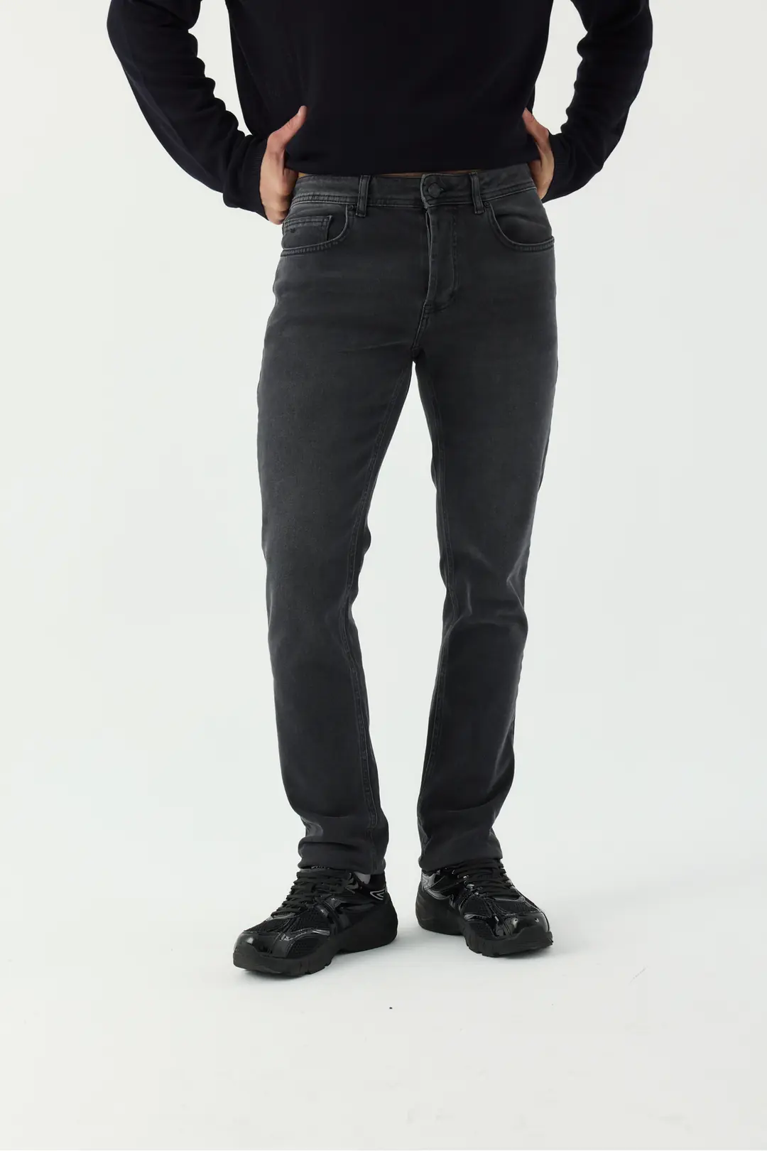 C201 – Erkek Straight Fit Normal Bel Düz Paça Jean Pantolon