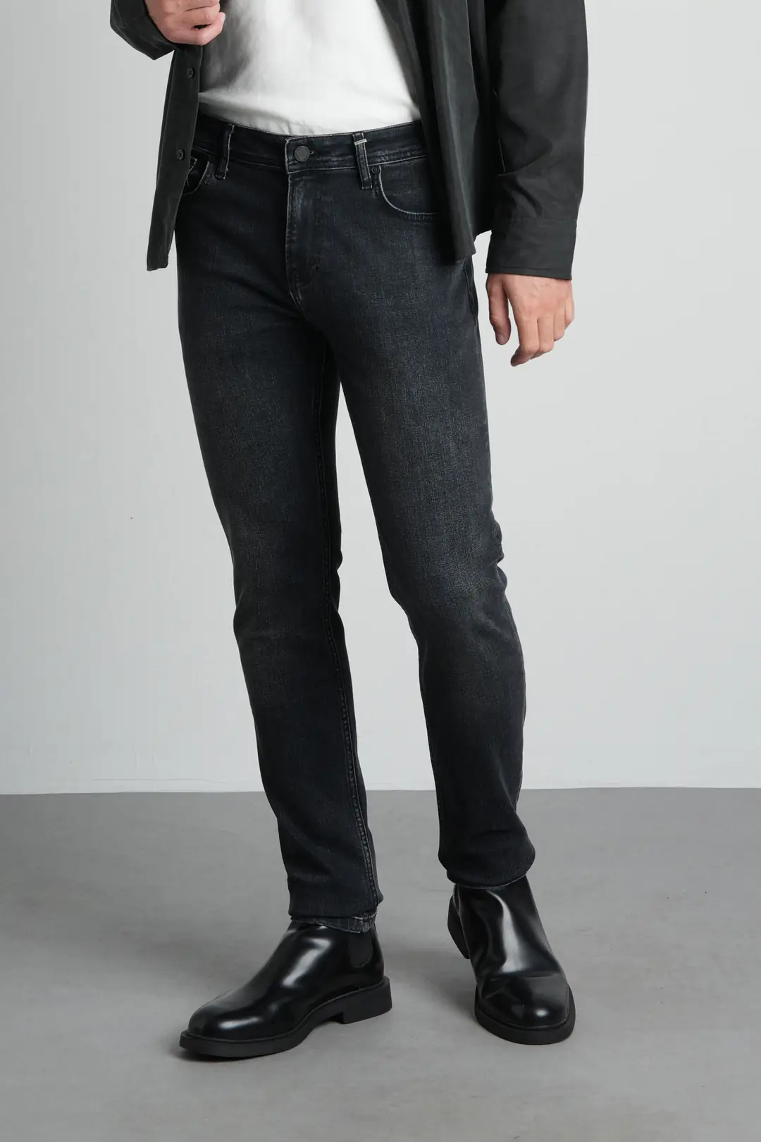 Ürün görseli: Antrasit Slim Fit Normal Bel Likralı Erkek Jean Pantolon