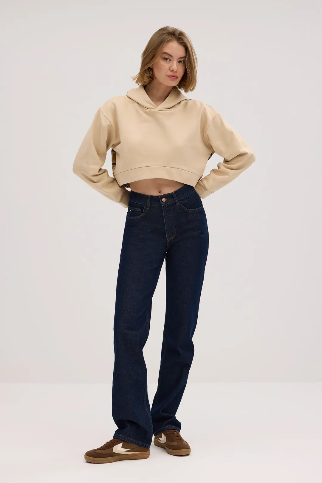 Ürün görseli: MTS25 – Kadın Straight Fit Normal Bel Düz Paça Jean Pantolon