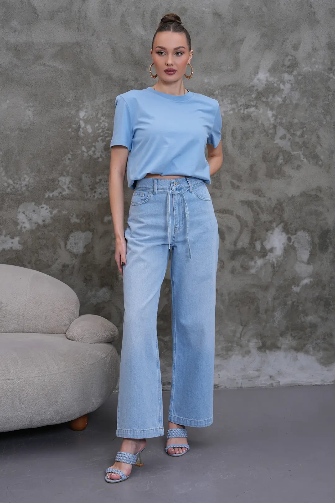 Ürün görseli: 6022 - Kadın Normal Bel Baggy Fit Geniş Paça Jean Pantolon - Light Blue
