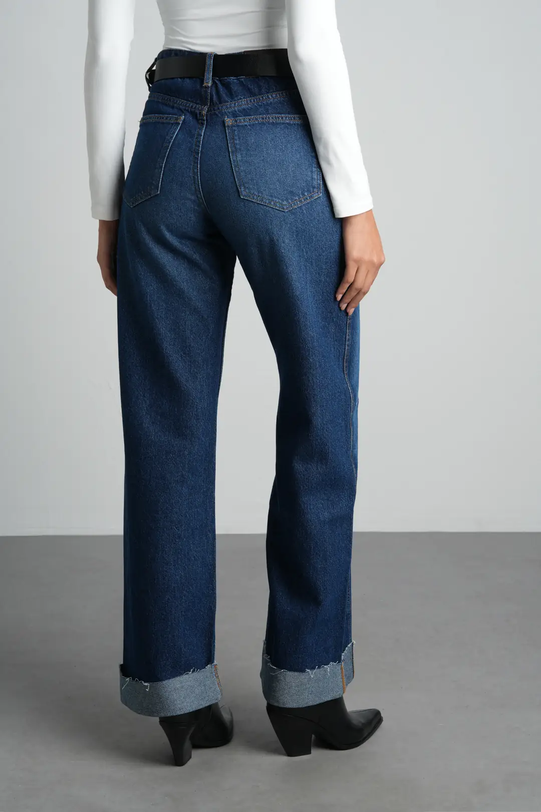 Mavi Straight Fit Normal Bel Katlı Paça Pamuklu Kadın Jean Pantolon