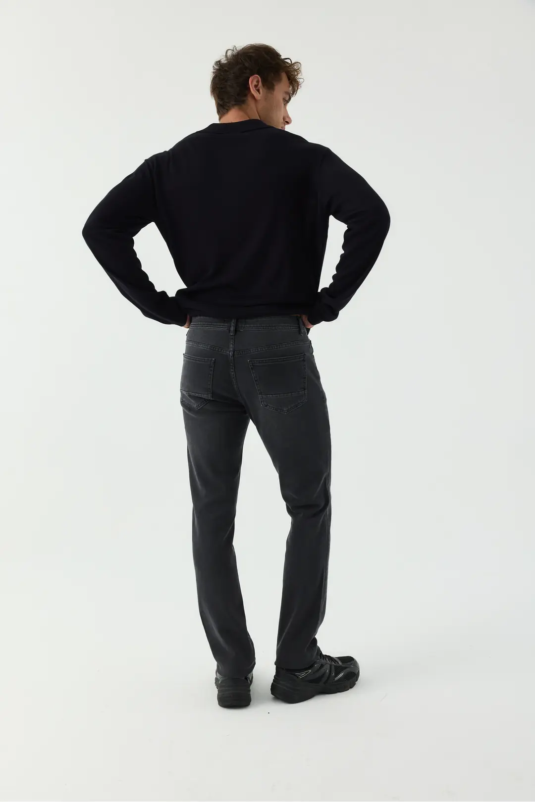 C201 – Erkek Straight Fit Normal Bel Düz Paça Jean Pantolon
